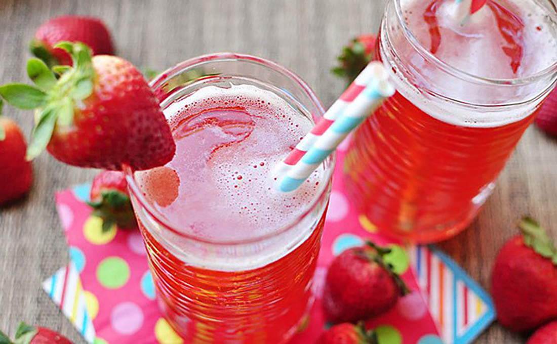 طرز تهیهی شربت توت فرنگی